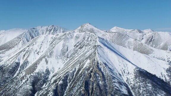 鸟瞰图的山峰岩石山脉科罗拉多州