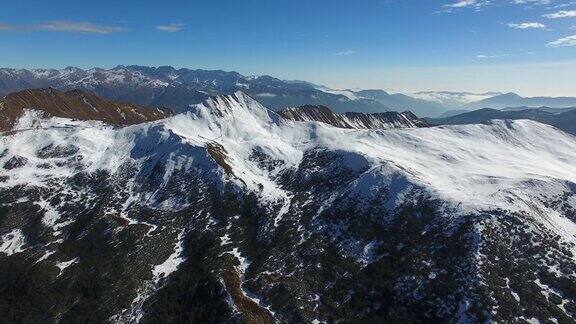 航拍四川雪山