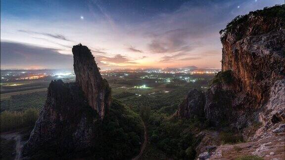 延时黄山夜转日风景