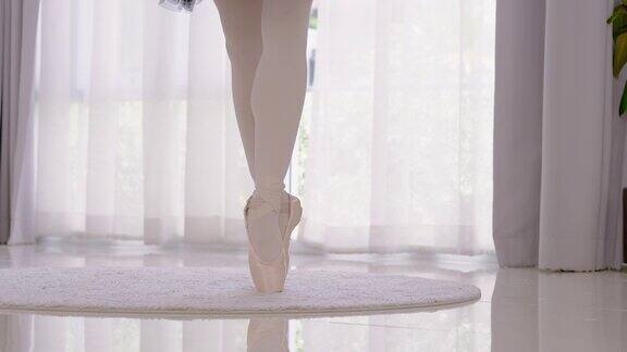 芭蕾舞者的脚步