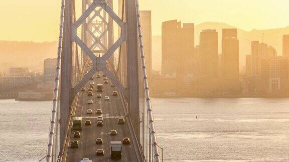旧金山奥克兰海湾大桥在黄金时间时光流逝