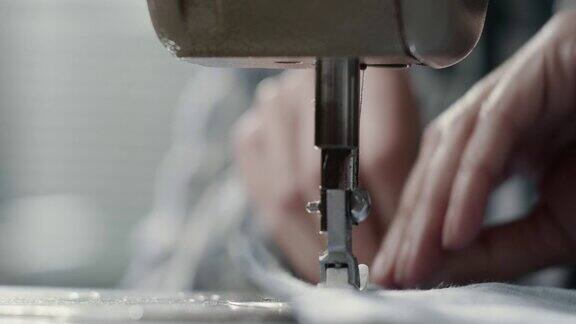 缝纫机缝纫缝衣服 