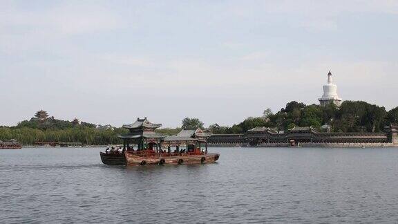 BeijingBeihaiPark北京北海公园游船
