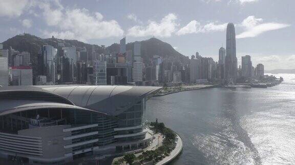 描述未分级的10位DLog-M航拍香港城市