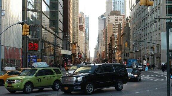 曼哈顿市中心交通场景