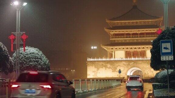 雪夜的钟楼