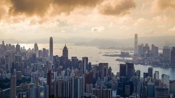 全景鸟瞰图的时间间隔香港城市景观景观日落famaus旅游胜地维多利亚山顶在香港中部