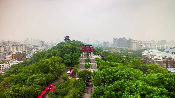 武汉黄鹤寺公园天台城市景观全景4k时间流逝中国