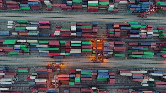 中国深圳集装箱港口的鸟瞰图