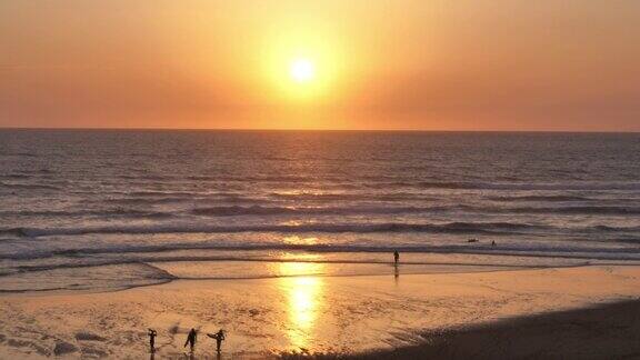 日落Messanges海滩朗德省新阿基坦法国