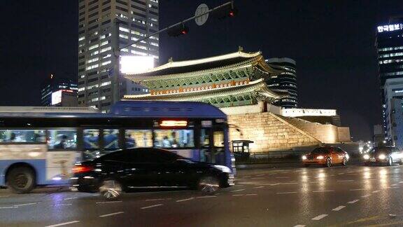 首尔南大门的延时交通