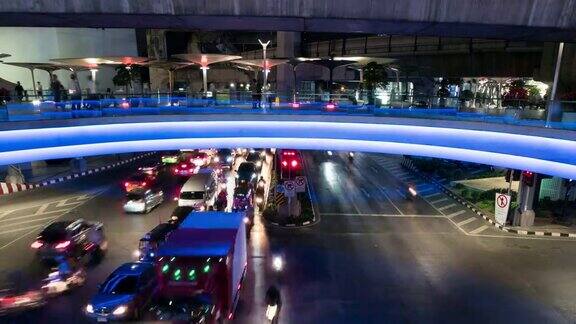 4k时间推移:泰国曼谷夜间的交通十字路口