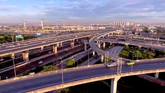 泰国曼谷高速公路上的交通鸟瞰图