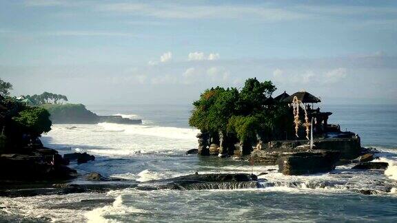 印尼巴厘岛的塔纳洛特神庙