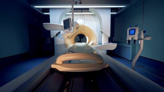 一个空的MRICTPET扫描仪的广角视图断层摄影正在进入准备阶段