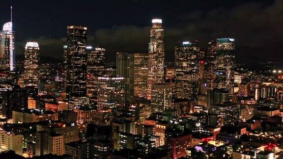 加州洛杉矶市区夜间航拍