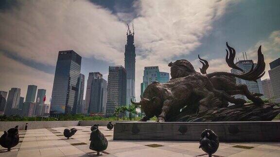 中国天光深圳著名的公牛纪念碑城市全景4k时间流逝
