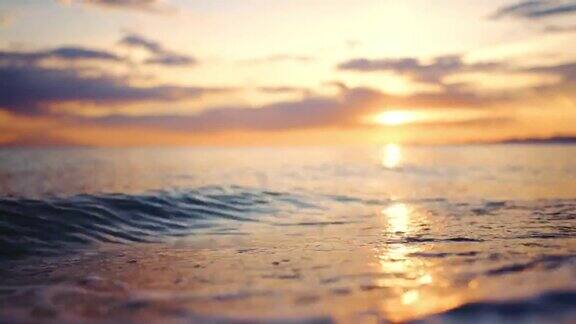 海上夕阳荡漾