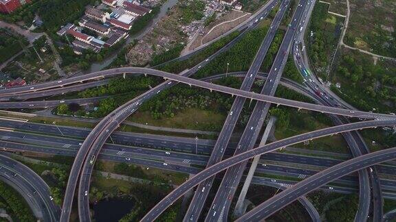 上海高速公路夜间实时鸟瞰图