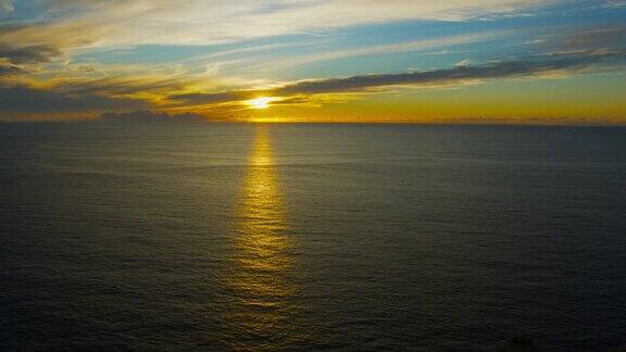 葡萄牙卡波达罗卡角大西洋上美丽的日落欧洲最西端2022年9月