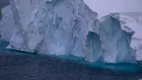 南极洲的雪山