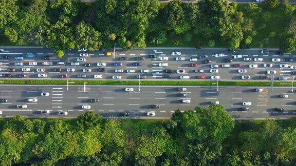 无人机鸟瞰深圳繁忙的道路