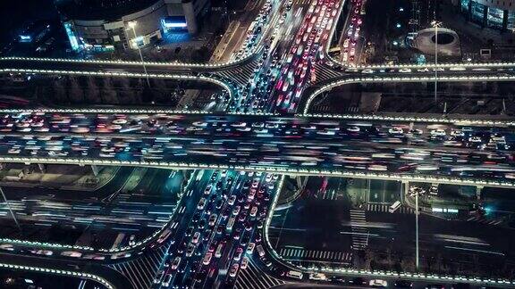 天桥和城市交通夜间鸟瞰图北京中国