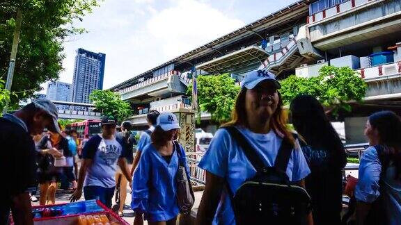 时光流逝:曼谷拥挤的公共交通
