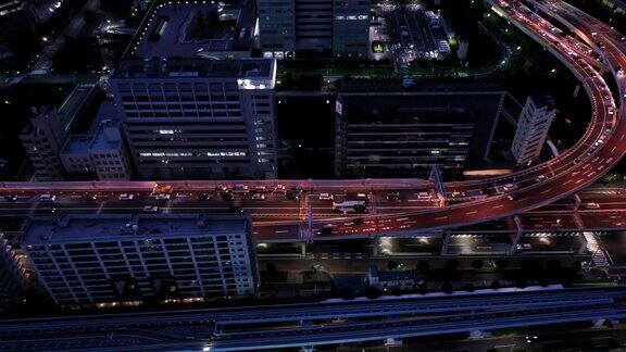 高架公路夜间鸟瞰图