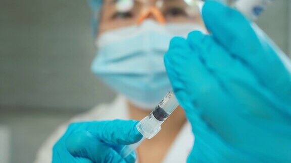 医生绘制疫苗冠状病毒