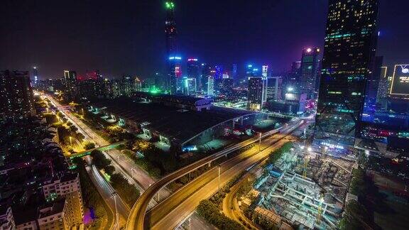 中国深圳夜光交通十字路口屋顶俯视图4k时间推移