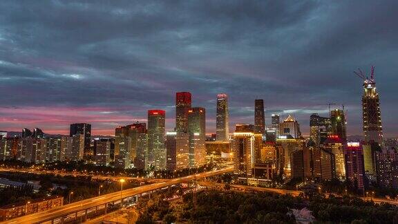 TU鸟瞰图美妙的城市景色白天到夜晚过渡北京中国