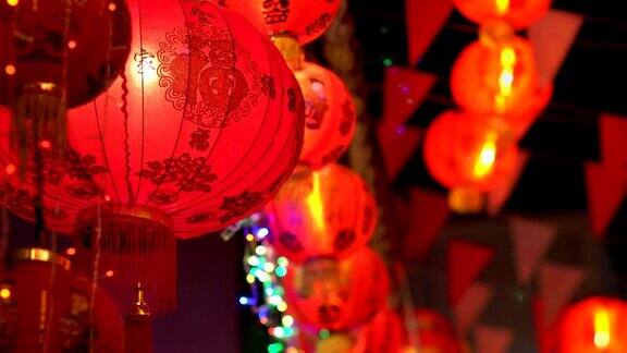中国新年灯笼在唐人街祝福文字意味着财富和健康