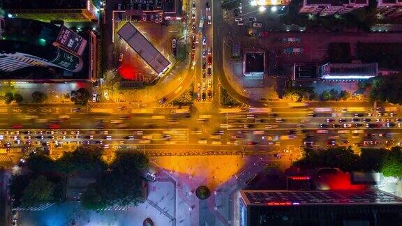中国夜间照明深圳市区交通街道十字路口俯视图4k时间间隔