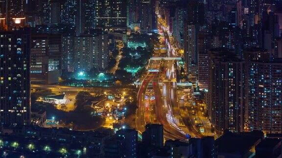 从屋顶拍摄的4k时间的香港城市街区之夜