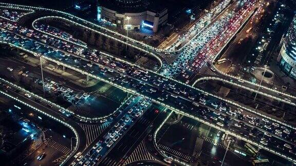 天桥和夜间城市交通北京中国