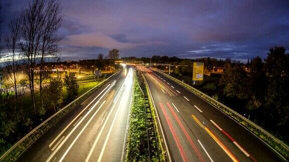汉诺威A37高速公路的傍晚间隔拍摄