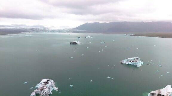气候变化导致冰川消失影响海平面上升