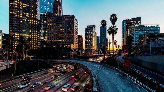 加州洛杉矶市中心的交通时间