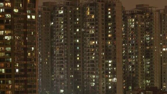 深圳住宅窗户的夜间延时
