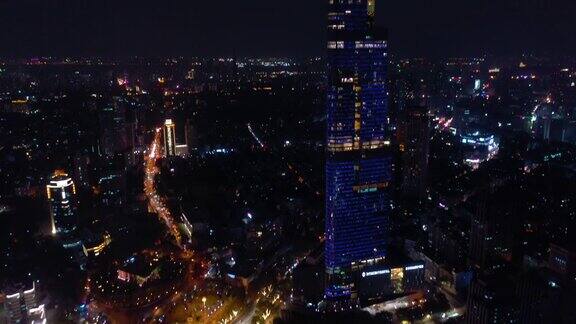 宁靖市夜景时间照亮了著名的塔台市中心区交通街道航拍全景4k中国