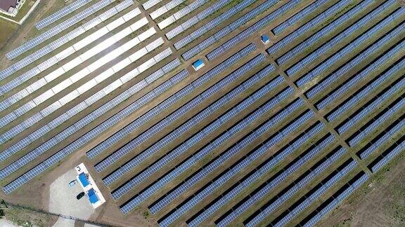 太阳能发电站全景图太阳能电池板太阳能电池板俯视图鸟瞰图太阳能发电站可再生资源主题的产业背景发电站俯视图