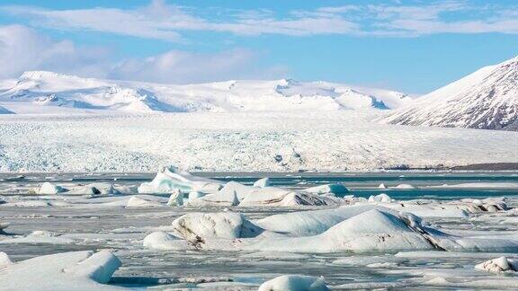 延时拍摄:Vatnajokull冰川Jokulsarlon泻湖冰岛