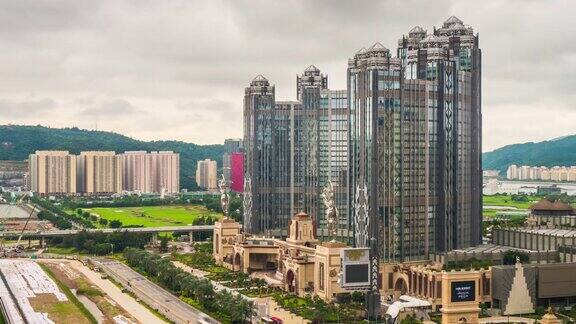 中国日著名的澳门城大酒店侧面全景4k时间推移