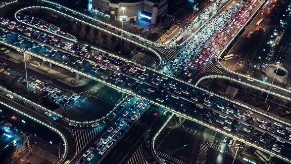 ZI天桥和城市交通夜间鸟瞰图北京中国