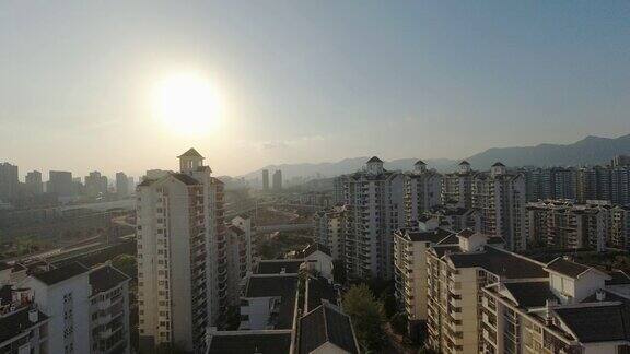 从高角度看城市住宅区的天空