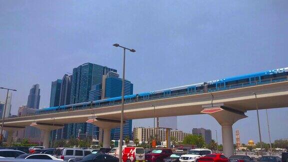 迪拜城市地铁