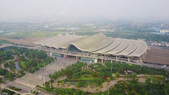 晴天武汉著名火车站前方航拍全景4k中国