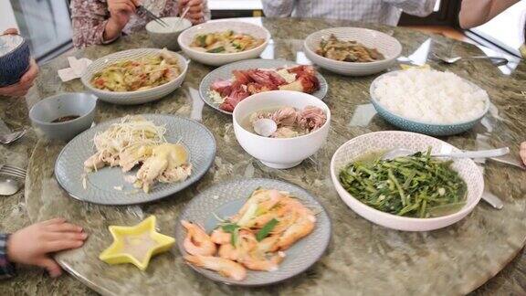 家庭午餐的台湾食物特写