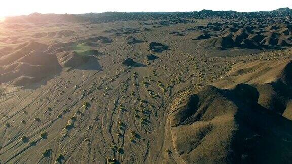 中国新疆戈壁沙漠航拍图